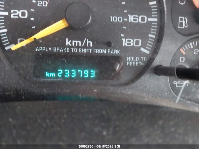 30092760 :رقم المزاد ، 1GTEC19V21Z142574 vin ، 2001 Gmc New Sierra C1500 مزاد بيع