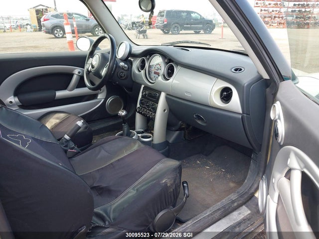 Продажа на аукционе авто 2003 Mini Cooper, vin: WMWRC33443TC46244, номер лота: 30095523
