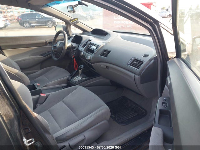 30095545 :رقم المزاد ، 2HGFA16478H111581 vin ، 2008 Honda Civic Dx-g مزاد بيع