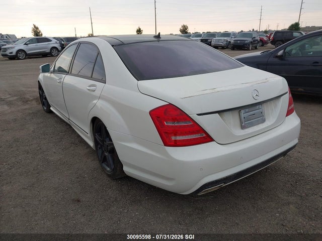 2011 Mercedes-benz S 550 4matic მანქანა იყიდება აუქციონზე, vin: WDDNG8GB0BA392715, აუქციონის ნომერი: 30095598