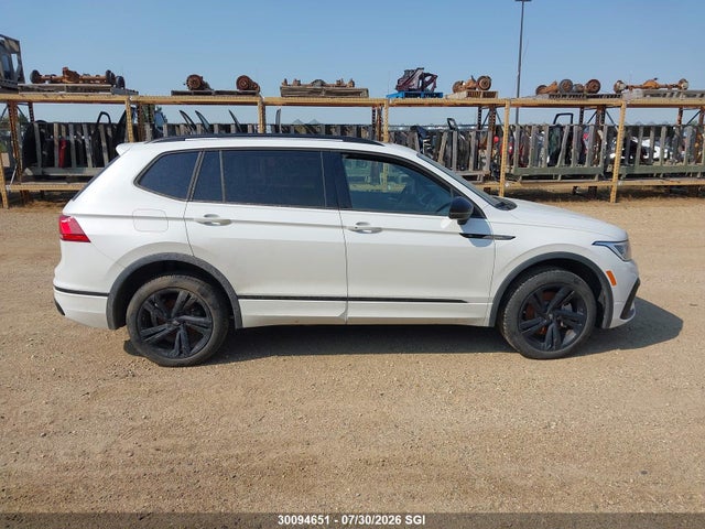 3VV8B7AX4RM233604 Volkswagen Tiguan Se R-line Black