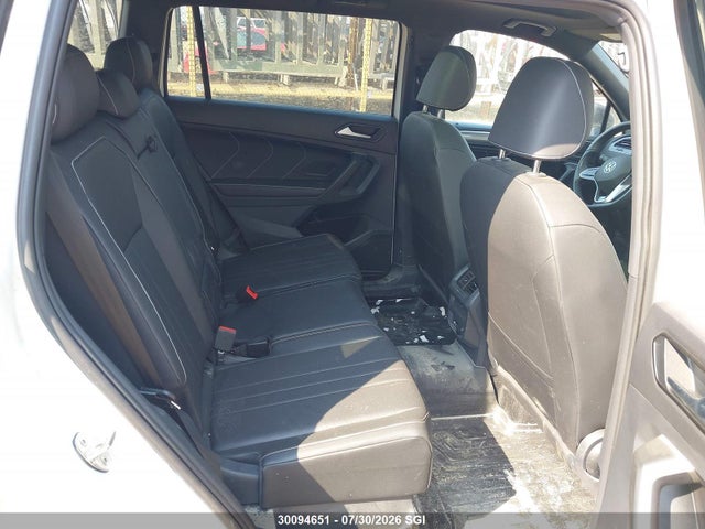 3VV8B7AX4RM233604 Volkswagen Tiguan Se R-line Black