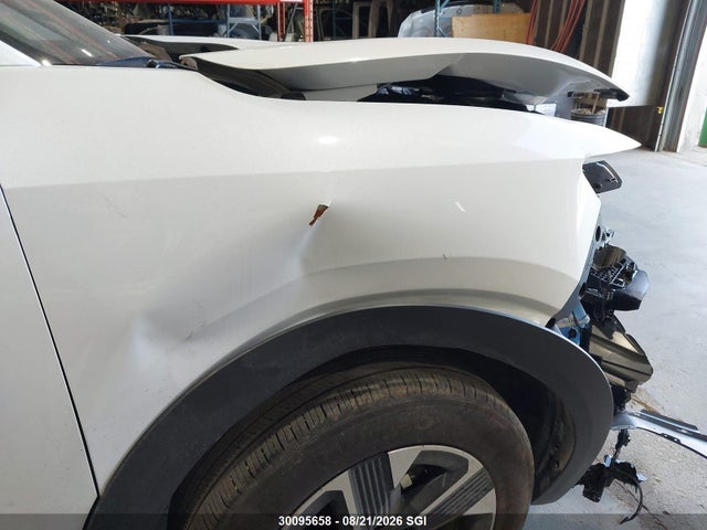 Nissan KICKS SV 2026 3N8AP6CB1TL377500 Image 16