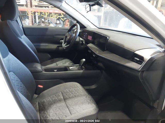 Nissan KICKS SV 2026 3N8AP6CB1TL377500 Image 5
