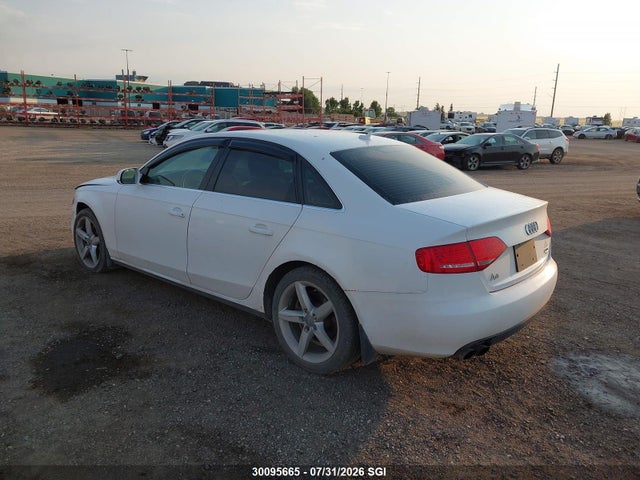 2010 Audi A4 Premium Plus მანქანა იყიდება აუქციონზე, vin: WAUFFCFL7AN048379, აუქციონის ნომერი: 30095665