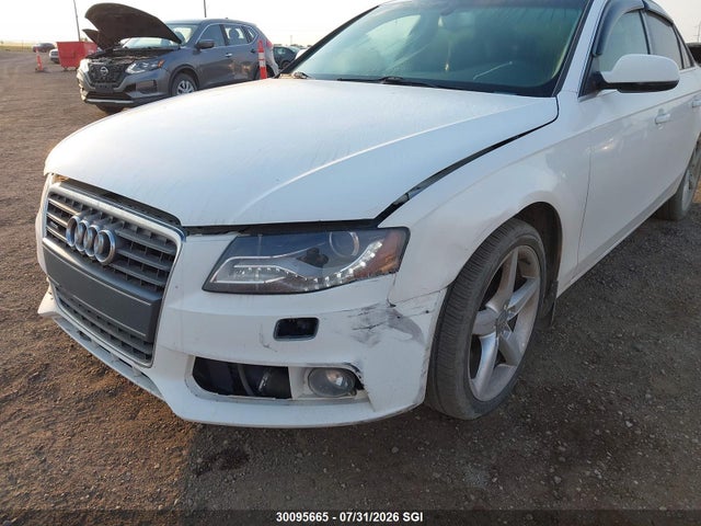 2010 Audi A4 Premium Plus მანქანა იყიდება აუქციონზე, vin: WAUFFCFL7AN048379, აუქციონის ნომერი: 30095665