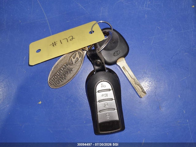 KMHCT5AE9HU342431 Hyundai ACCENT SE