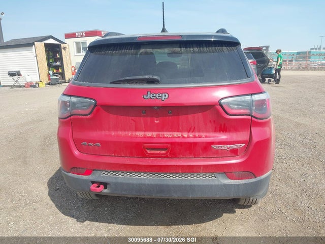 3C4NJDDB8KT826459 Jeep Compass Trailhawk