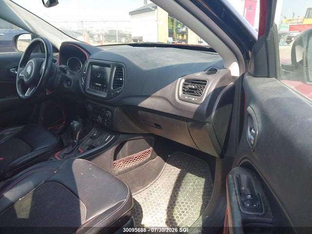 3C4NJDDB8KT826459 Jeep Compass Trailhawk