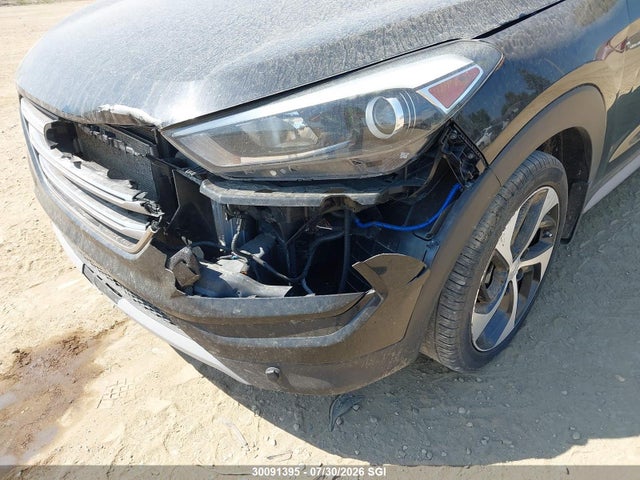 2017 Hyundai Tucson Limited/sport And Eco/se მანქანა იყიდება აუქციონზე, vin: KM8J3CA25HU457903, აუქციონის ნომერი: 30091395
