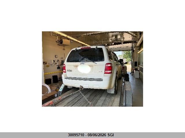 30095710 :رقم المزاد ، 1FMCU93148KD38345 vin ، 2008 Ford Escape Xlt مزاد بيع