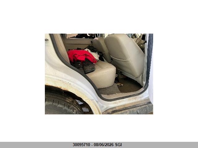 30095710 :رقم المزاد ، 1FMCU93148KD38345 vin ، 2008 Ford Escape Xlt مزاد بيع