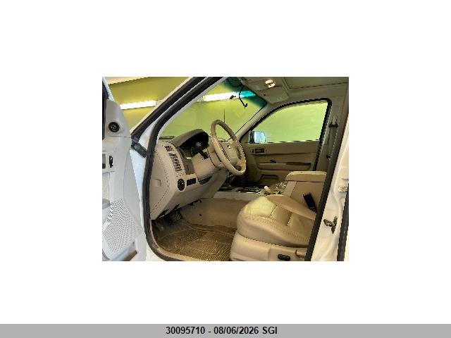 30095710 :رقم المزاد ، 1FMCU93148KD38345 vin ، 2008 Ford Escape Xlt مزاد بيع