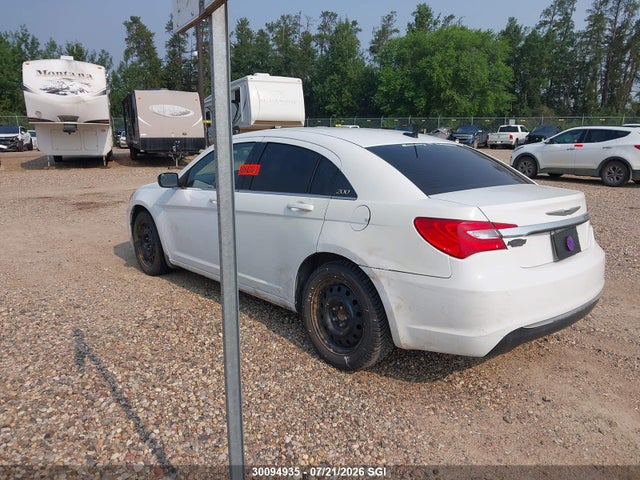 30094935 :رقم المزاد ، 1C3CCBBB8DN758566 vin ، 2013 Chrysler 200 Touring مزاد بيع