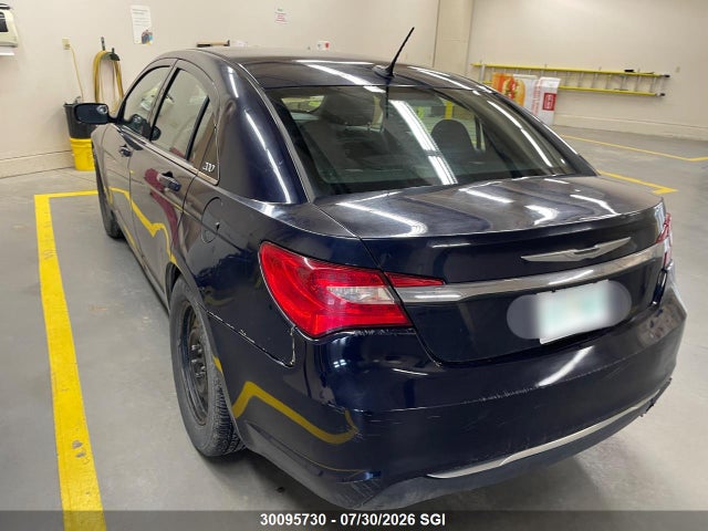 1C3CCBAB3EN131602 Chrysler 200 LX