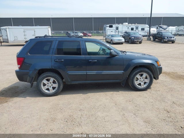 2007 Jeep Grand Cherokee Laredo/columbia/freedom მანქანა იყიდება აუქციონზე, vin: 1J8GR48K47C605822, აუქციონის ნომერი: 30095158