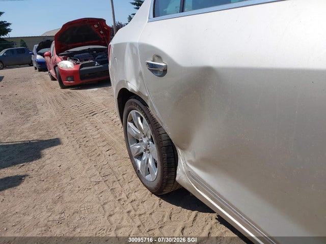 Продажа на аукционе авто 2013 Buick Lacrosse, vin: 1G4GC5E3XDF281227, номер лота: 30095716