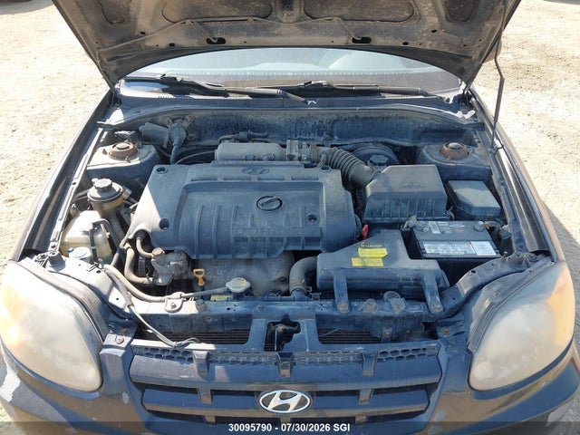 2005 Hyundai Accent Gl მანქანა იყიდება აუქციონზე, vin: KMHCG45C85U642271, აუქციონის ნომერი: 30095790