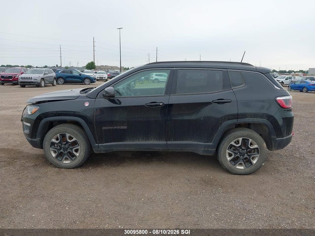 2017 Jeep Compass Trailhawk მანქანა იყიდება აუქციონზე, vin: 3C4NJDDB4HT620693, აუქციონის ნომერი: 30095800