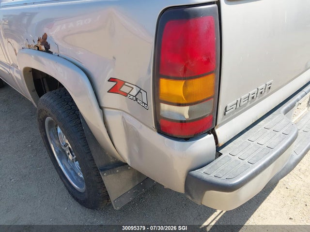 30095379 :رقم المزاد ، 2GTEK13T341421443 vin ، 2004 Gmc New Sierra K1500 مزاد بيع