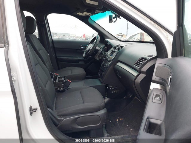 2016 Ford Explorer Police Interceptor მანქანა იყიდება აუქციონზე, vin: 1FM5K8AR5GGC15947, აუქციონის ნომერი: 30095806