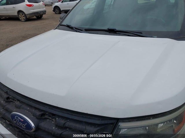 2016 Ford Explorer Police Interceptor მანქანა იყიდება აუქციონზე, vin: 1FM5K8AR5GGC15947, აუქციონის ნომერი: 30095806