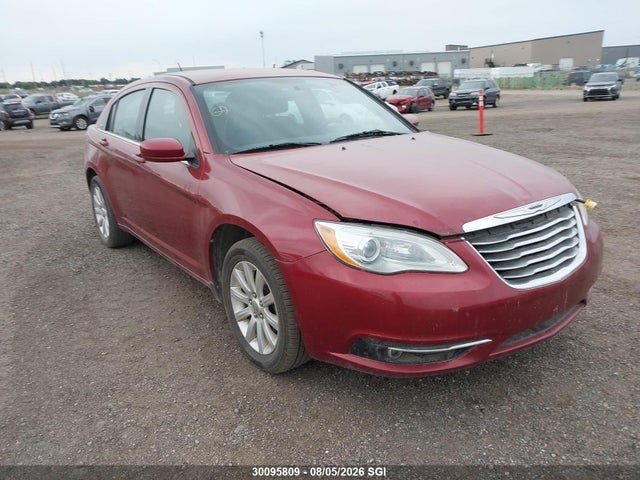 Chrysler 200 Touring 2014 1C3CCBBB9EN100689 Image 1