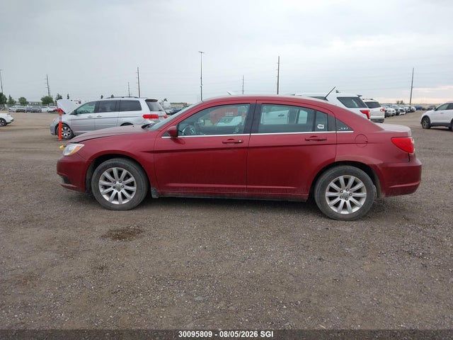 Chrysler 200 Touring 2014 1C3CCBBB9EN100689 Image 13