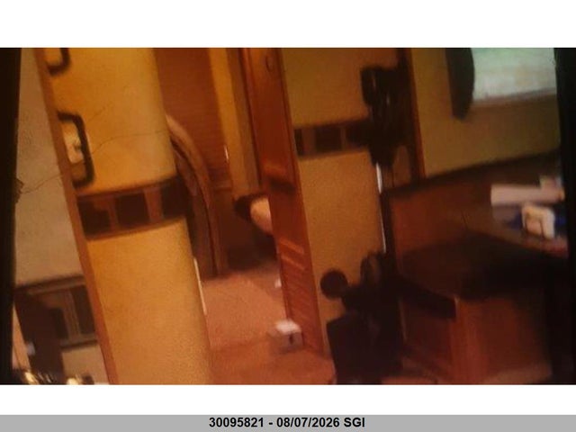 30095821 :رقم المزاد ، 5ZT2LCXB7BB000916 vin ، 2011 Forest River Inc. Saber مزاد بيع