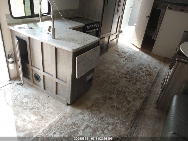 Forest River Inc. Coachman Apex 2021 5ZT2CXUB7MS040170 Image 6