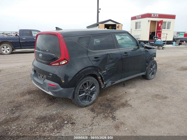 30095828 :رقم المزاد ، KNDJ33AU5M7138810 vin ، 2021 Kia Soul Ex مزاد بيع