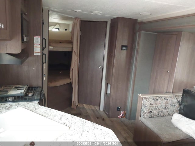 Продажа на аукционе авто 2018 Keystone Hideout Lhs, vin: 4YDT24223J7249640, номер лота: 30095832