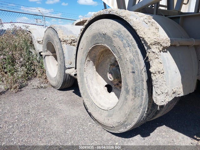 Doepker Industries Grain Lead 2014 2DEGBSA3XE1030033 Image 7
