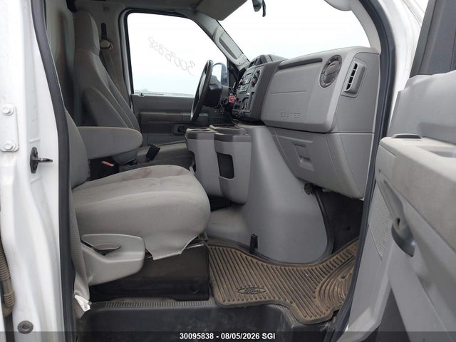 2011 Ford Econoline E250 Van მანქანა იყიდება აუქციონზე, vin: 1FTNE2EW2BDA17572, აუქციონის ნომერი: 30095838