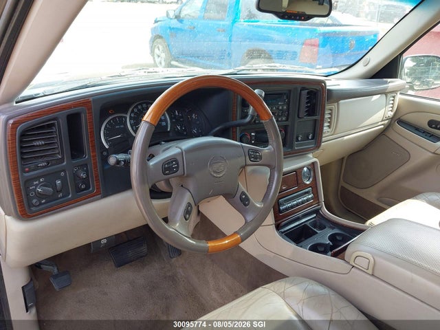 30095774 :رقم المزاد ، 1GYEK63N13R203497 vin ، 2003 Cadillac Escalade Luxury مزاد بيع