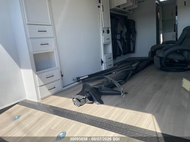 30095858 :رقم المزاد ، 573TM302XT7704828 vin ، 2026 Grand Design Rv Momentum مزاد بيع