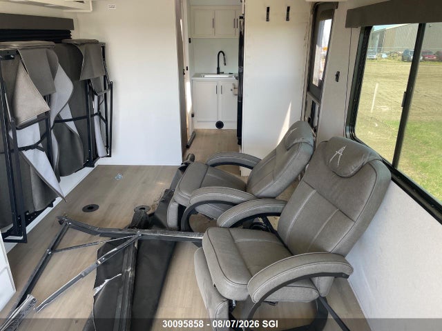 30095858 :رقم المزاد ، 573TM302XT7704828 vin ، 2026 Grand Design Rv Momentum مزاد بيع