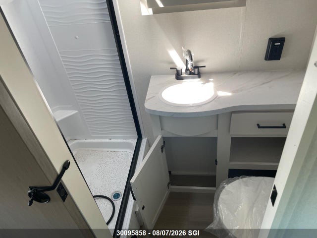 30095858 :رقم المزاد ، 573TM302XT7704828 vin ، 2026 Grand Design Rv Momentum مزاد بيع