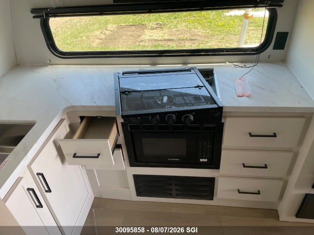 30095858 :رقم المزاد ، 573TM302XT7704828 vin ، 2026 Grand Design Rv Momentum مزاد بيع