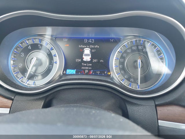 Chrysler 300c Platinum 2015 2C3CCASG4FH846211 Image 7