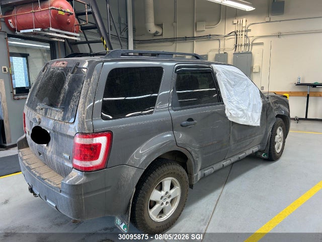 30095875 :رقم المزاد ، 1FMCU9DG8BKB40152 vin ، 2011 Ford Escape Xlt مزاد بيع
