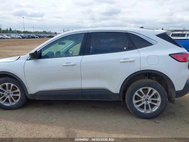Продажа на аукционе авто 2022 Ford Escape Se, vin: 1FMCU9G65NUA53160, номер лота: 30094892