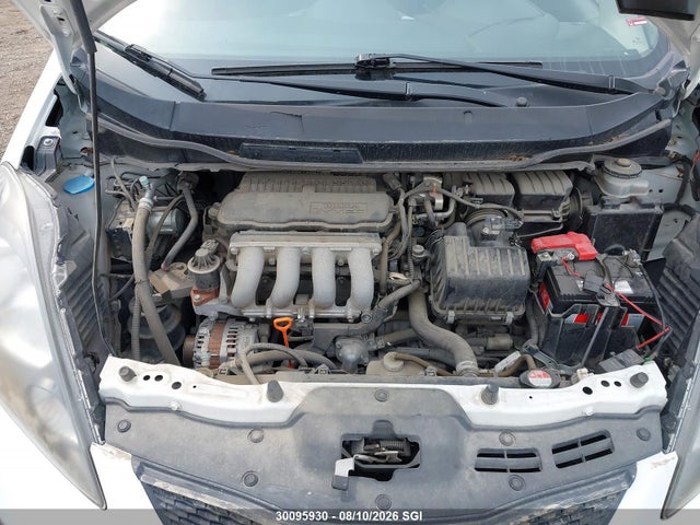 2013 Honda Fit Lx მანქანა იყიდება აუქციონზე, vin: LUCGE8H53D3004123, აუქციონის ნომერი: 30095930