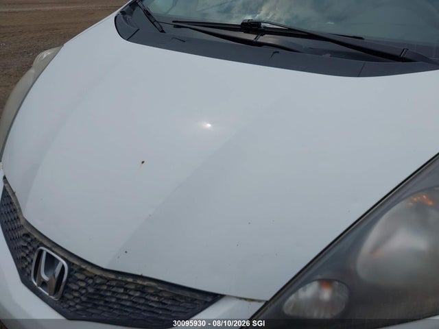 2013 Honda Fit Lx მანქანა იყიდება აუქციონზე, vin: LUCGE8H53D3004123, აუქციონის ნომერი: 30095930