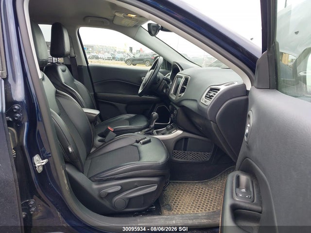 30095934 :رقم المزاد ، 3C4NJDBB3HT664476 vin ، 2017 Jeep Compass Latitude مزاد بيع