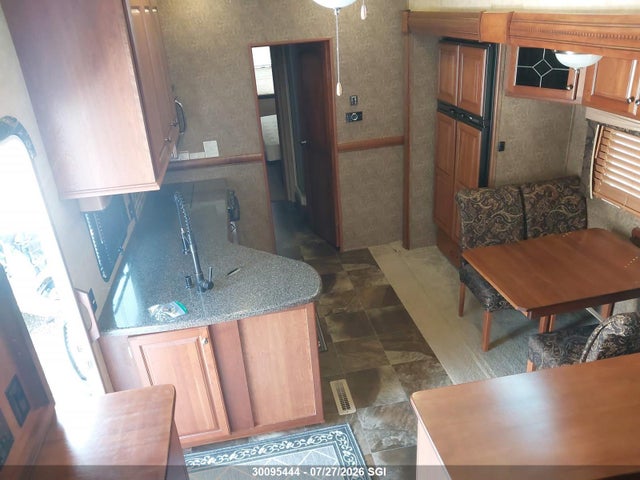 2013 Dutchman Trailer 3640rl მანქანა იყიდება აუქციონზე, vin: 47CFNFV23DX810257, აუქციონის ნომერი: 30095444