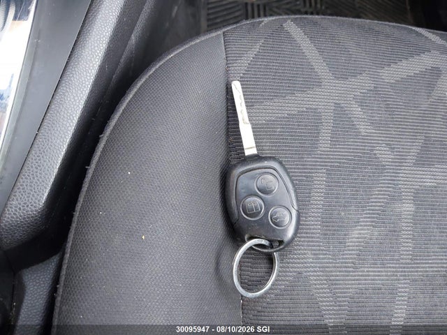 30095947 :رقم المزاد ، 3FADP4EJ8DM106338 vin ، 2013 Ford Fiesta Se مزاد بيع