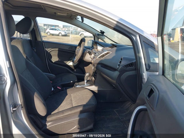 30095947 :رقم المزاد ، 3FADP4EJ8DM106338 vin ، 2013 Ford Fiesta Se مزاد بيع