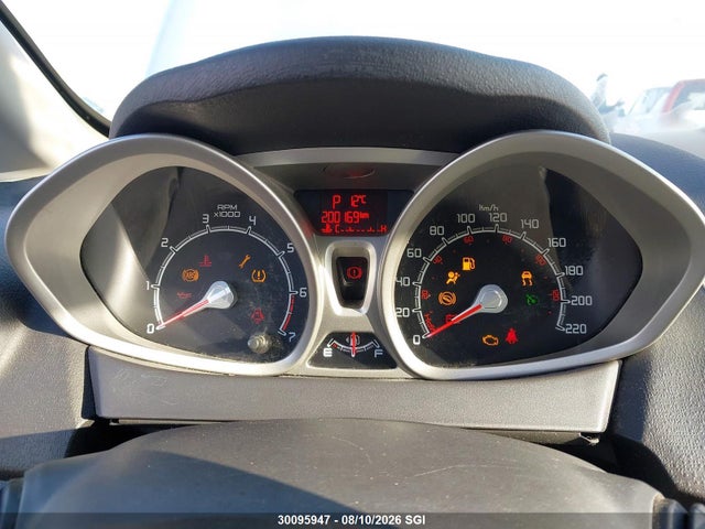 30095947 :رقم المزاد ، 3FADP4EJ8DM106338 vin ، 2013 Ford Fiesta Se مزاد بيع