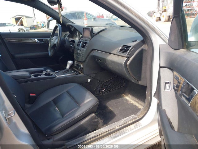 2008 Mercedes-benz C 300 4matic მანქანა იყიდება აუქციონზე, vin: WDDGF81XX8F107451, აუქციონის ნომერი: 30095963